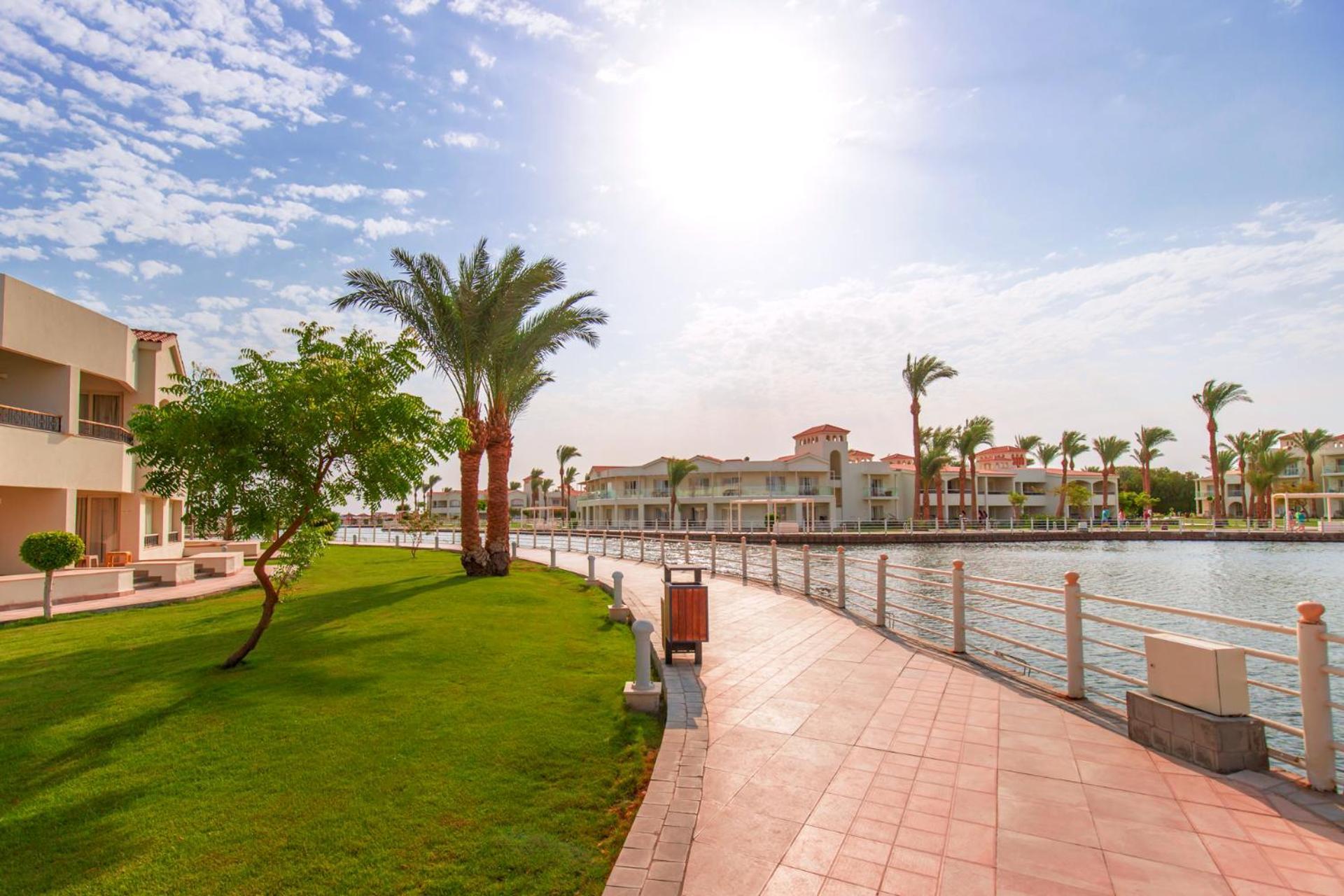 Pickalbatros Dana Beach Resort - Aqua Park Hurghada Esterno foto El Alamein