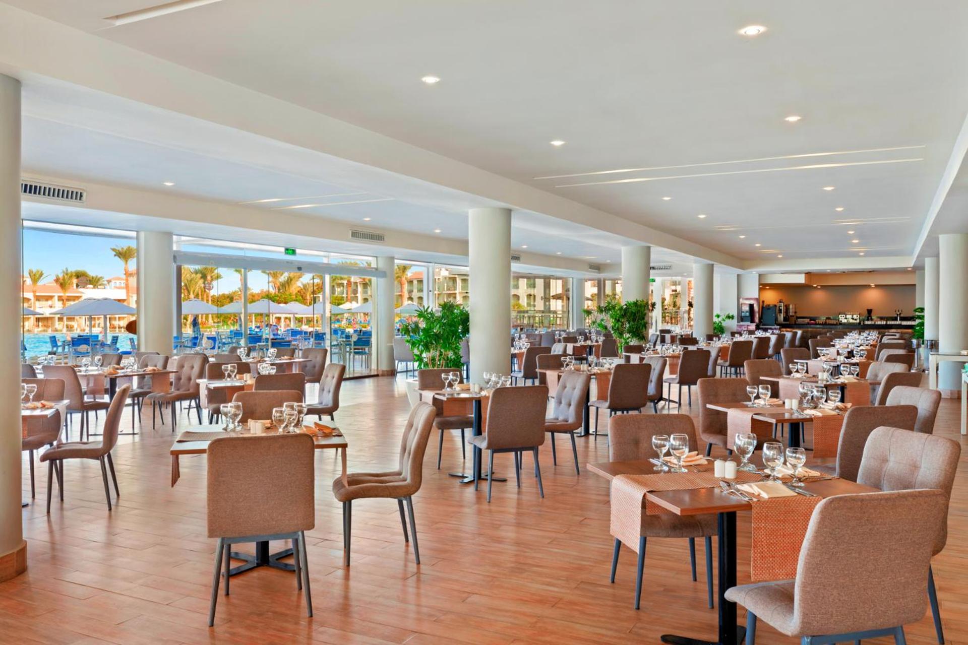 Pickalbatros Dana Beach Resort - Aqua Park Hurghada Esterno foto The restaurant